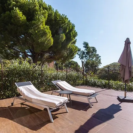 Pieds Dans L'eau Plage Privée Villa