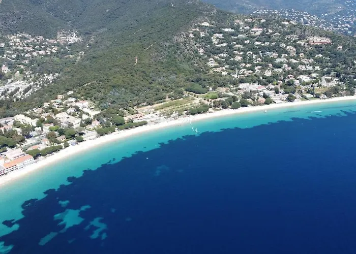 Villa Pieds Dans L'eau Plage Privee Le Lavandou