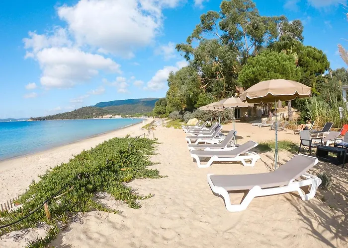 Pieds Dans L'eau Plage Privee Villa *