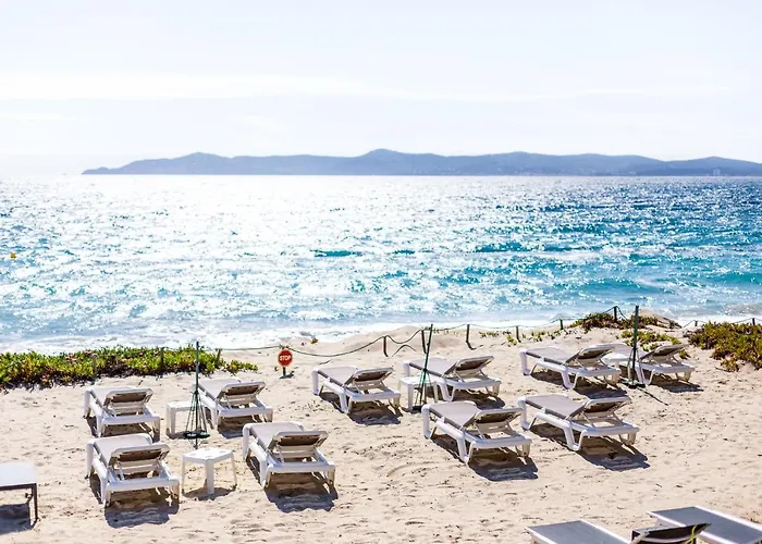 Pieds Dans L'eau Plage Privee Villa