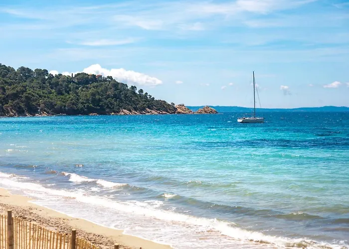 Pieds Dans L'eau Plage Privee Villa Le Lavandou
