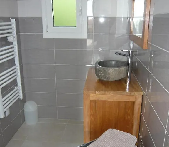 Pieds Dans L'eau Plage Privee * Le Lavandou