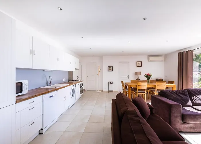 Pieds Dans L'eau Plage Privee Villa *